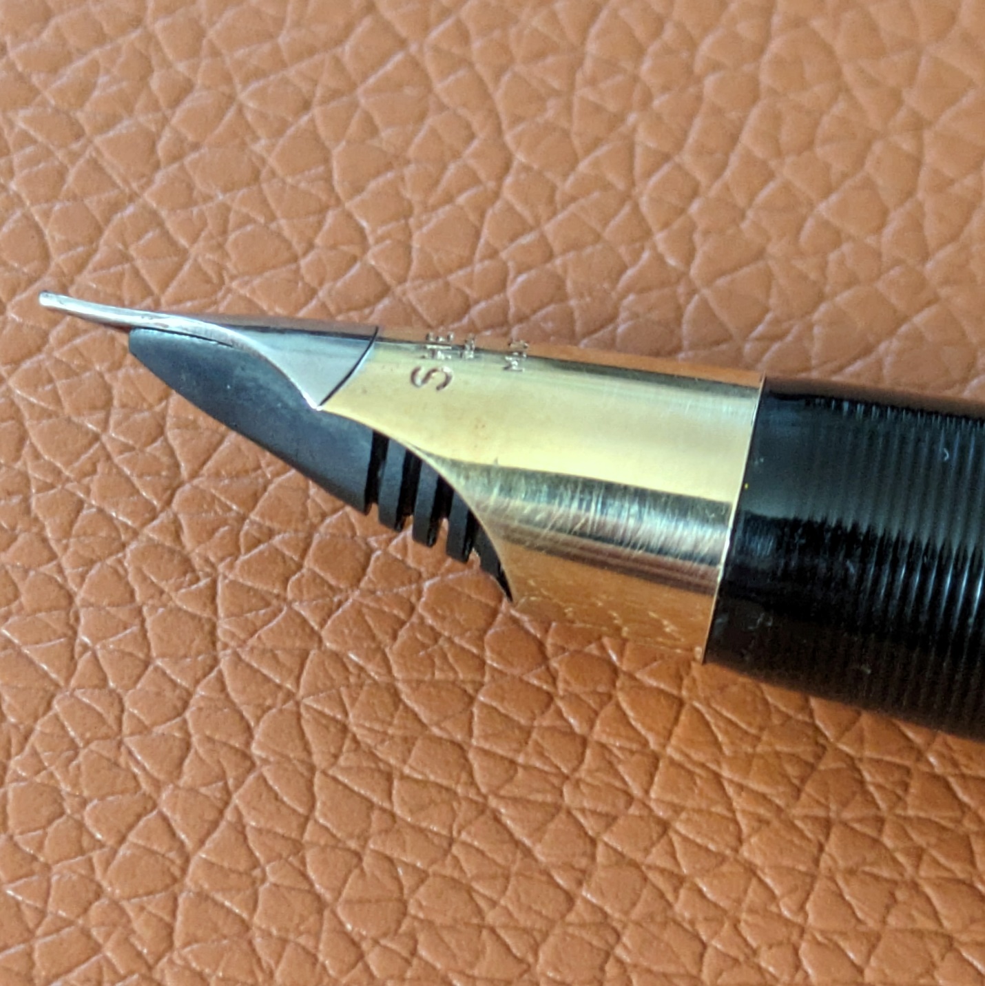 I think this view gives a good sense of the Triumph nib's complex shape.